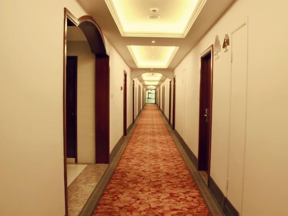 Чжоушань: GreenTree Inn Zhoushan Putuo Donggang Hotel