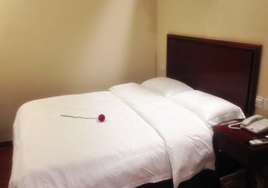 Фуян: GreenTree Inn AnHui FuYang YingShang ZhongShan Road Express Hotel