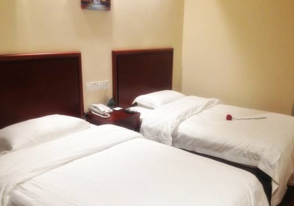Фуян: GreenTree Inn AnHui FuYang YingShang ZhongShan Road Express Hotel