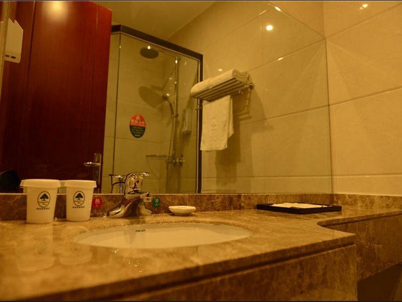 Фуян: GreenTree Inn Anhui Fuyang Funan East Huaihe Road Express Hotel
