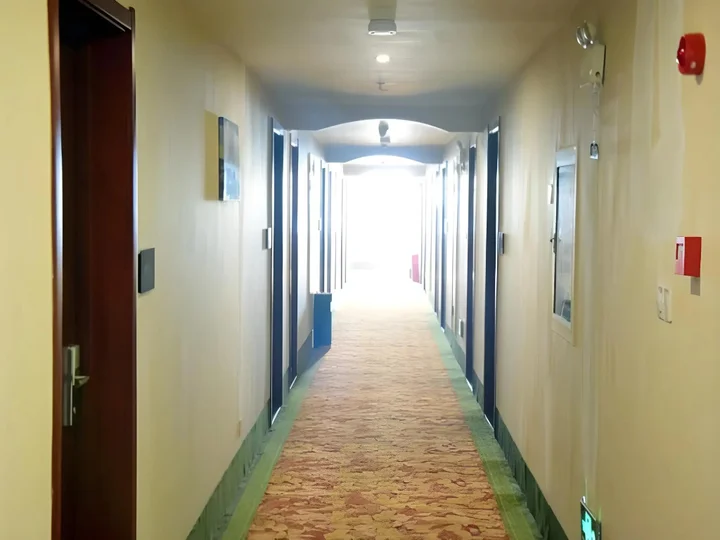 Фуян: GreenTree Inn Anhui Fuyang Railway Station W XianGYAng Road Business Hotel