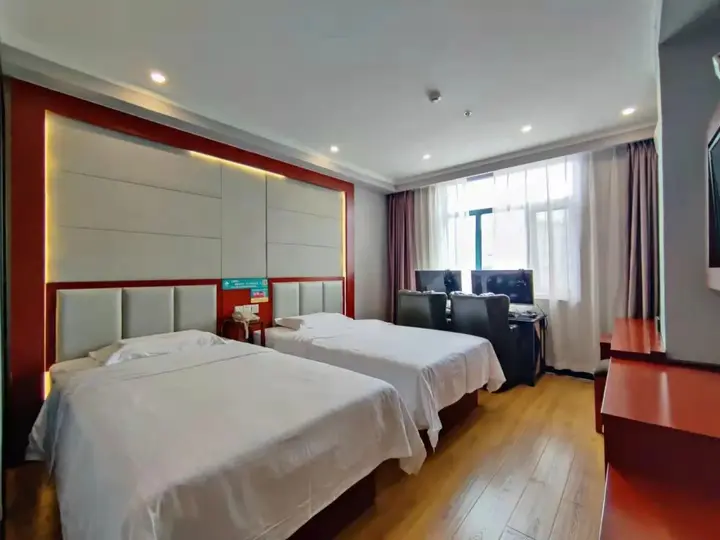Фуян: GreenTree Inn Anhui Fuyang Railway Station W XianGYAng Road Business Hotel