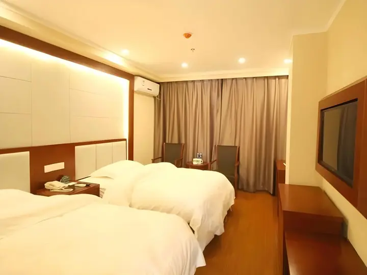 Фуян: GreenTree Inn Anhui Fuyang Railway Station W XianGYAng Road Business Hotel