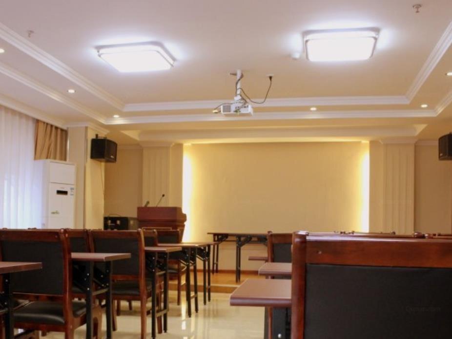 Аньцин: GreenTree Inn Anhui Anqing Guangcaisiqi Business H