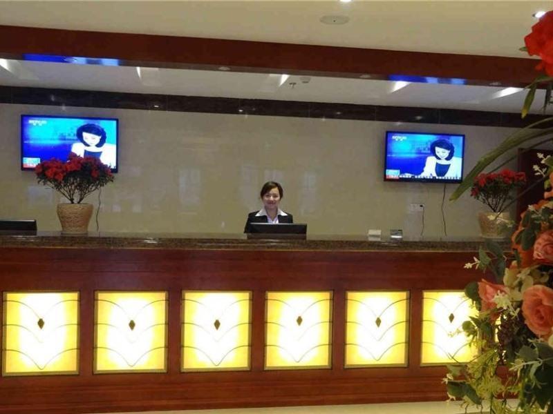 Аньцин: GreenTree Inn Anhui Anqing Guangcaisiqi Business H