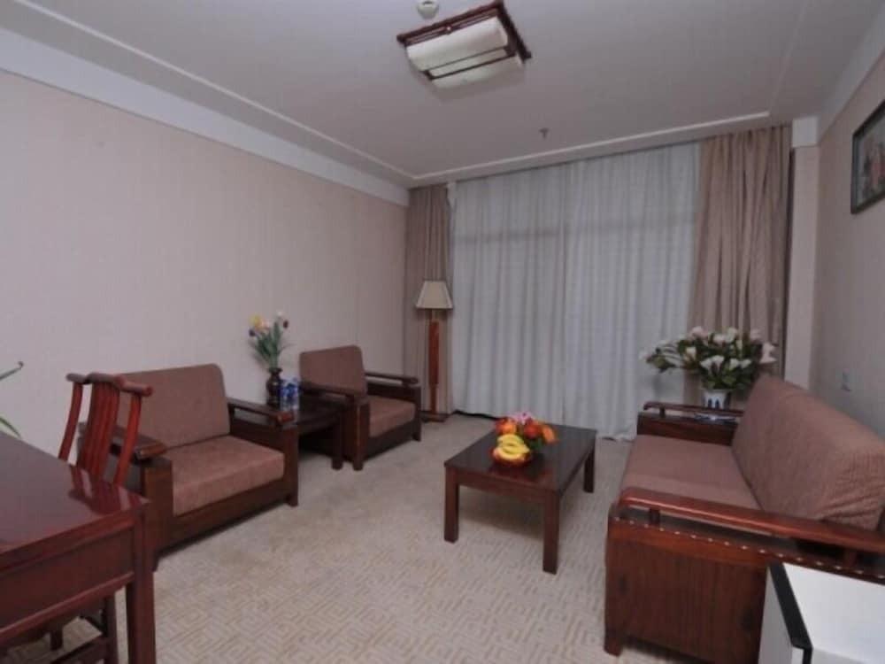 Хуаншань: GreenTree Inn HuangShan Tunxi District Old Street Bus Station Hotel