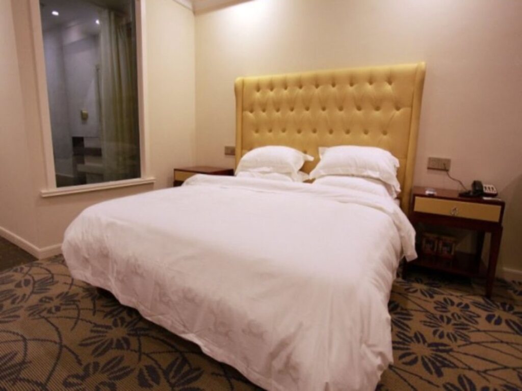 Жичжао: GreenTree Eastern Rizhao RongAn Shuimuqinghua Hotel