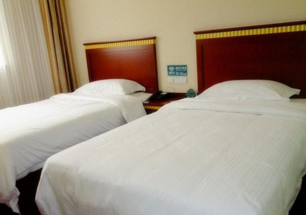 GreenTree Inn Henan Xinyang Gushi Zhongshan Avenue Hongsu Avenue Express Hotel — фото 3