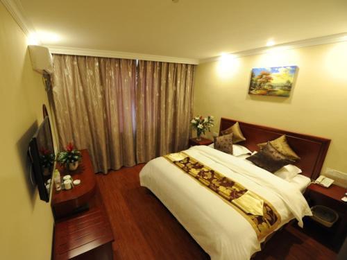 Яньтай: GreenTree Inn ShanDong YanTai Development Zone International Airport Shell Hotel