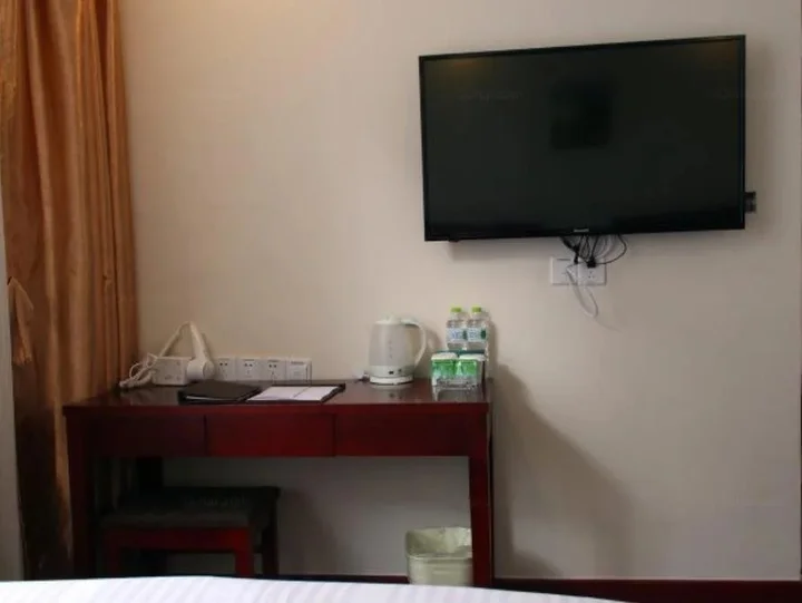 Яньтай: Greentree Inn YanTai Railway Station South Plaza Joy City Shell Hotel