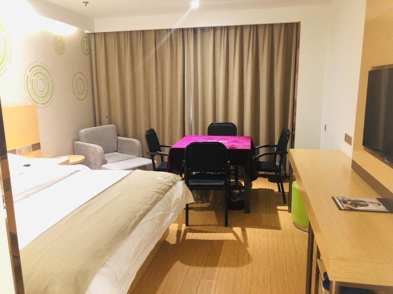 Хецзе: Greentree Inn Heze Train Station Hotel