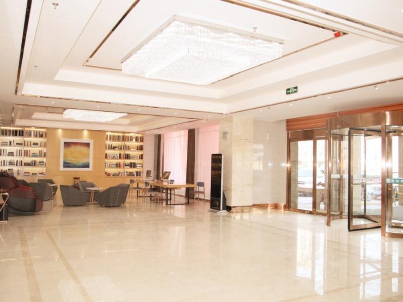 Хецзе: Greentree Inn Heze Train Station Hotel