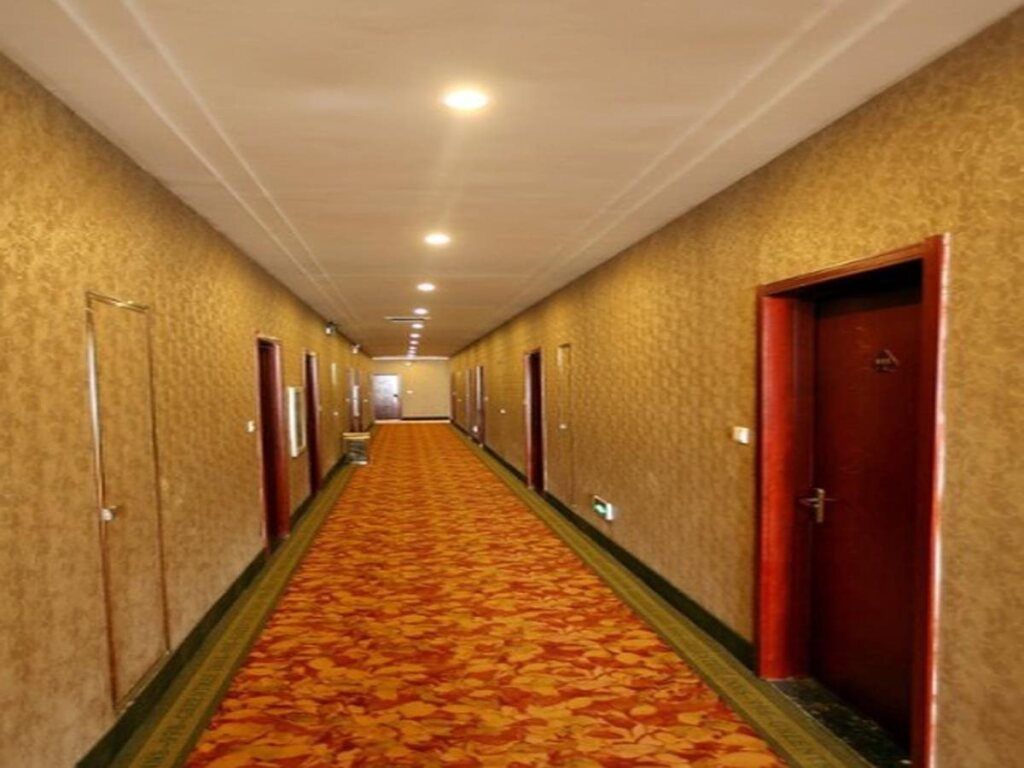 Тунляо: GreenTree Inn Neimenggu Tongliao Railway Station Jianguo Road Express Hotel