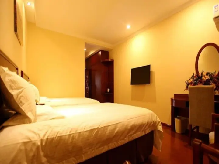 Тунляо: GreenTree Inn Neimenggu Tongliao Railway Station Jianguo Road Express Hotel