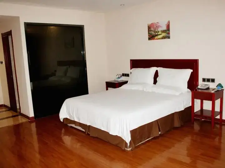 Цзинин: GreenTree Inn Jining Yanzhou Jiuzhou Fangyuan Business Hotel