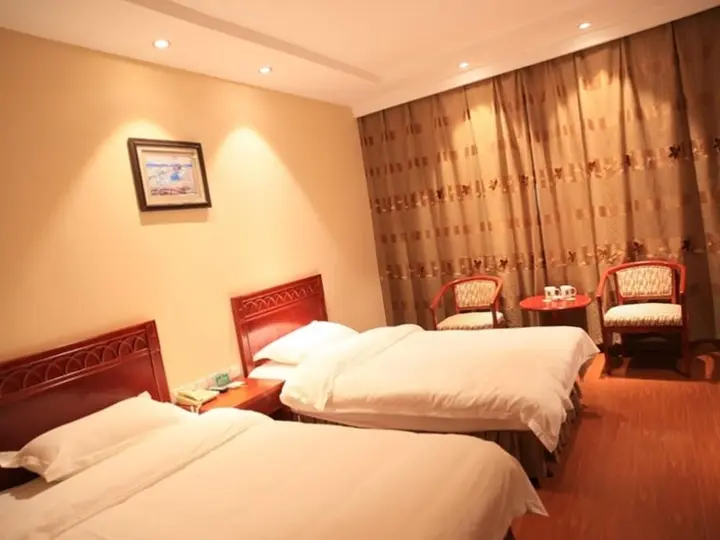 Вэйфан: GreenTree Aliiance Weifang Zhucheng Heping Street Huayang Hotel