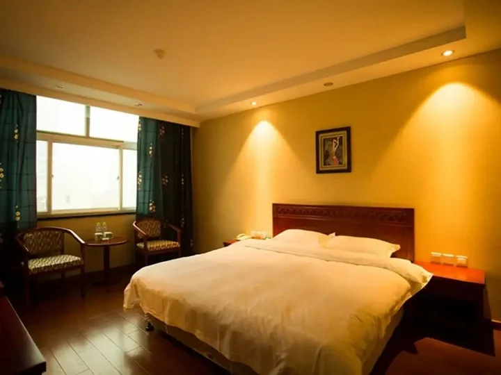 Вэйфан: GreenTree Aliiance Weifang Zhucheng Heping Street Huayang Hotel