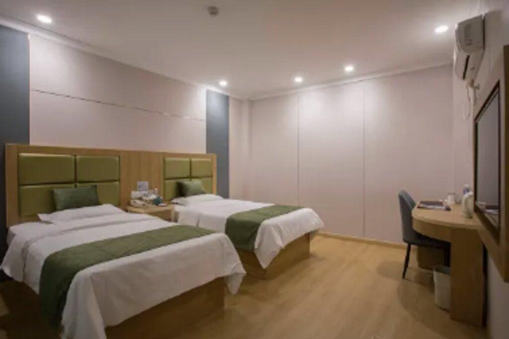 Уху: GreenTree Inn Anhui Wuhu Yinhu North Road Fangte World Resort South Gate Business Hotel