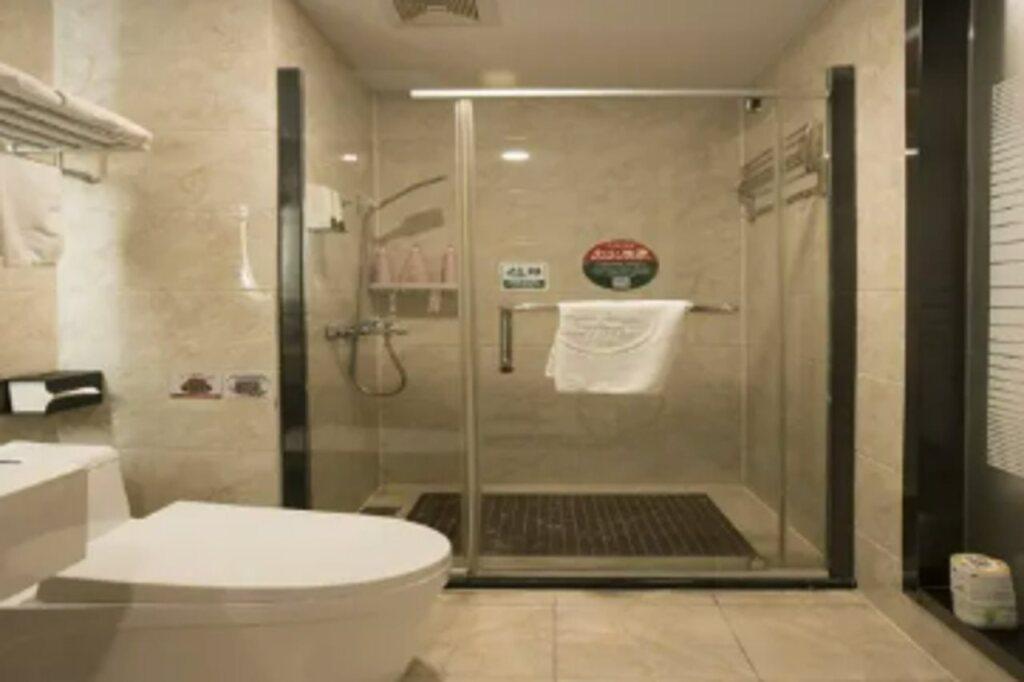 Уху: GreenTree Inn Anhui Wuhu Yinhu North Road Fangte World Resort South Gate Business Hotel