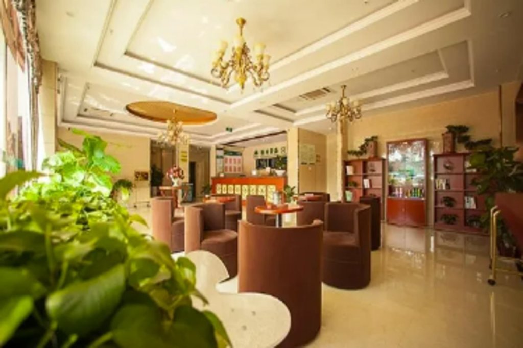 Уху: GreenTree Inn Anhui Wuhu Yinhu North Road Fangte World Resort South Gate Business Hotel