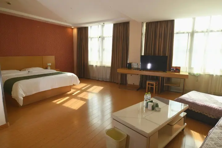 Линьи: GreenTree Inn Shandong Linyi Yishui County Angel Garden Express Hotel