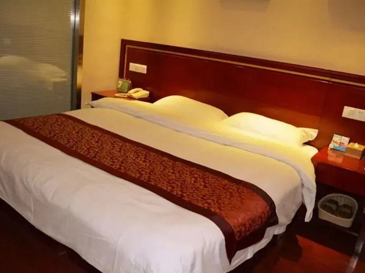 Чжэньцзян: GreenTree Inn ZhenJiang JieFang Road University Affiliated Hospital Ex