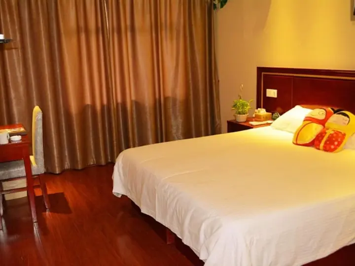 Чжэньцзян: GreenTree Inn ZhenJiang JieFang Road University Affiliated Hospital Ex
