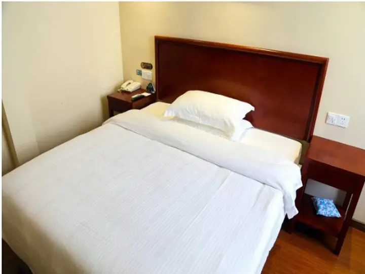 Уси: GreenTree Inn JiangSu WuXi BinHu HuiHe Road XiHui Garden Express Hotel