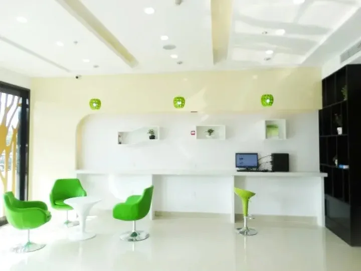 Уси: Vatica Jiangsu Wuxi Xibei Canal Metro Station Huilv Road Hotel