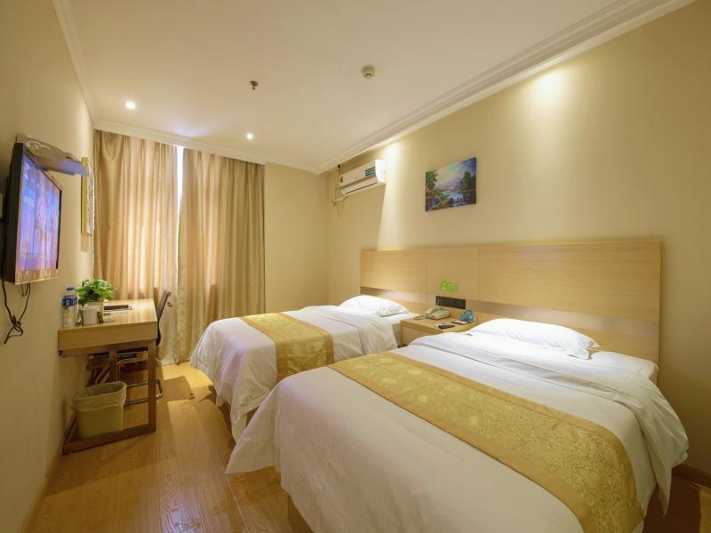 Чжэньцзян: GreenTree Inn Zhenjiang Danyang Development Zone Municipal Government Business Hotel