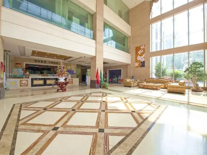 Чжэньцзян: GreenTree Inn Zhenjiang Danyang Development Zone Municipal Government Business Hotel