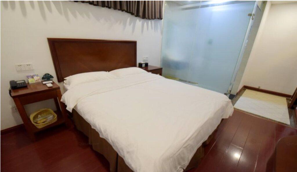 Чжэньцзян: GreenTree Inn Jiangsu Zhenjiang Yaohan Express Hotel
