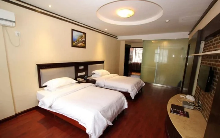 Гуйлинь: Greentree Inn Guilin Xiangshan District South Zhongshan Road Nanxishan Park Express Hotel
