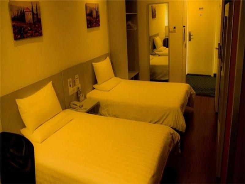 Лицзян: GreenTree Inn Yunnan Lijiang Qixing Street Express Hotel