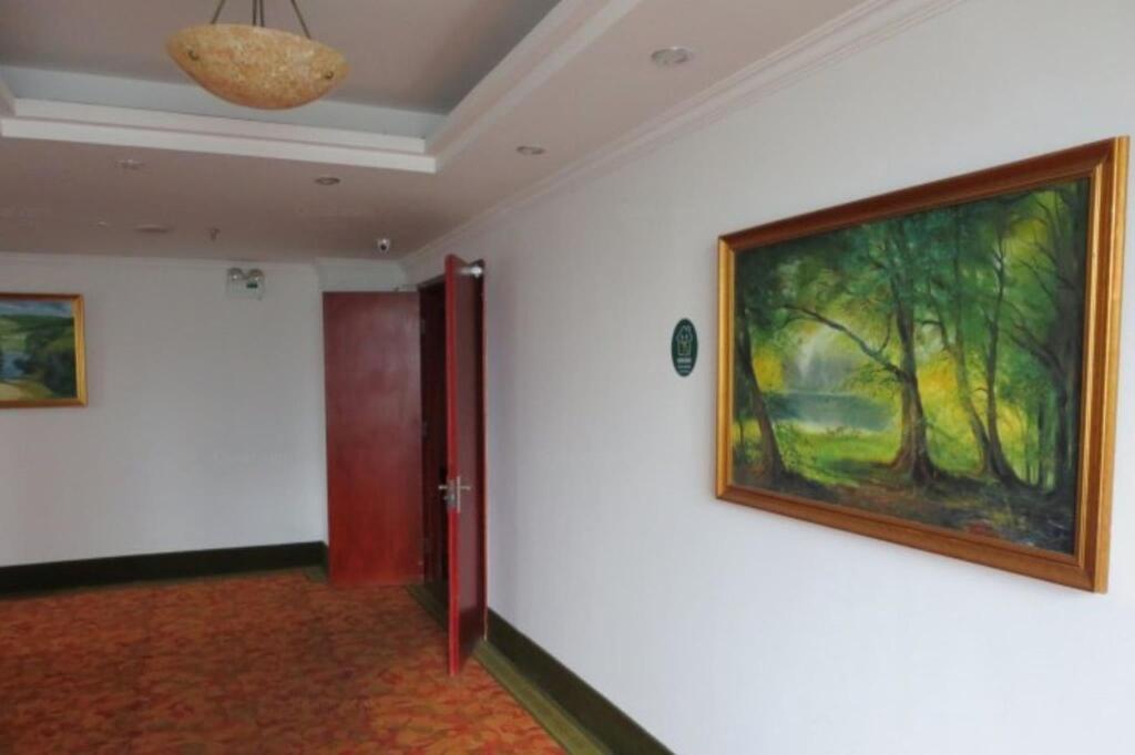 Уси: GreenTree Inn JiangSu WuXi BinHu TaiHu Pearl Development Mansion Business Hotel