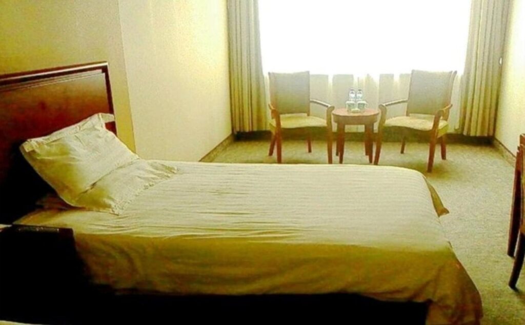 GreenTree Inn JiangSu WuXi BinHu TaiHu Pearl Development Mansion Business Hotel — фото 1