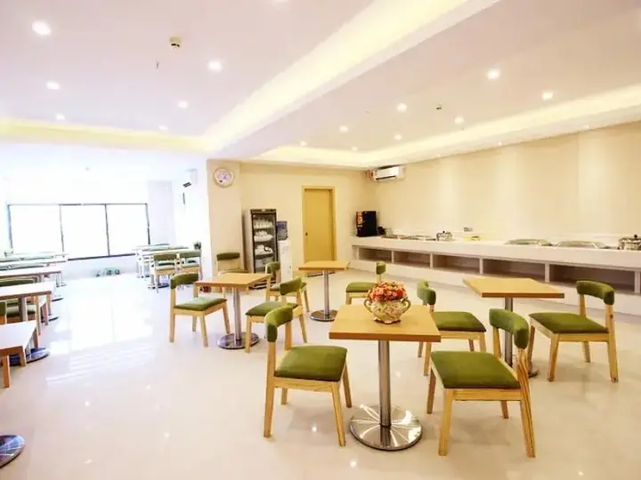 Уси: GreenTree Inn Jiangsu Wuxi Huishan High-Speed Rail Qianzhou Chongwen Road Business Hotel