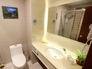 Уси: GreenTree Inn Jiangsu Wuxi Huishan High-Speed Rail Qianzhou Chongwen Road Business Hotel