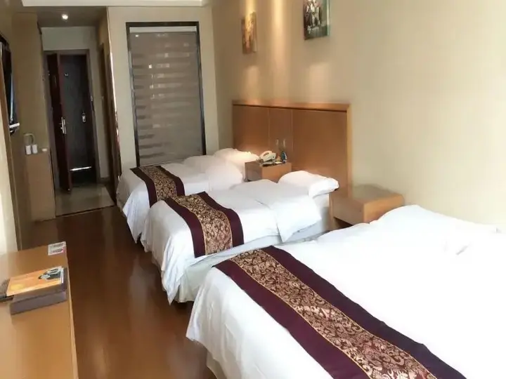 Уси: GreenTree Inn Jiangsu Wuxi Huishan High-Speed Rail Qianzhou Chongwen Road Business Hotel
