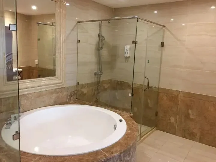 Уси: GreenTree Inn Jiangsu Wuxi Huishan High-Speed Rail Qianzhou Chongwen Road Business Hotel