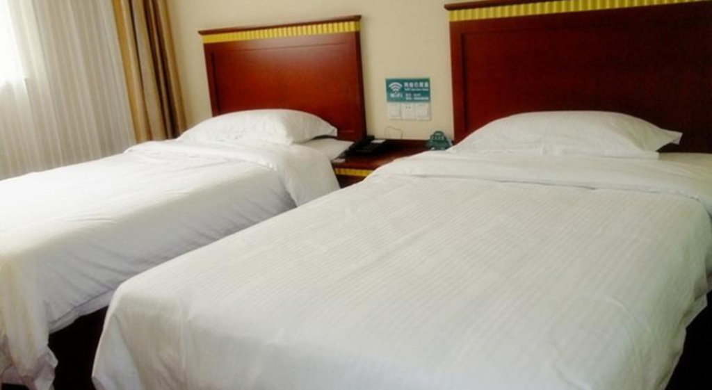 Лоян: GreenTree Inn Henan LuoYang Peony Square Business Hotel