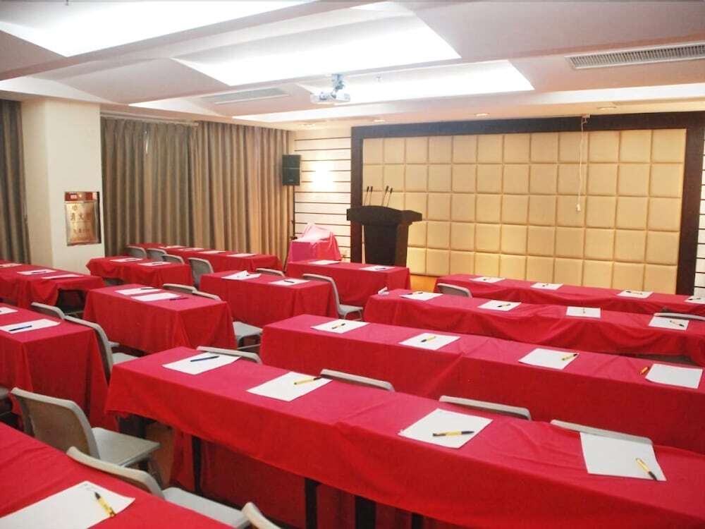 Шаньтоу: GreenTree Inn Shantou Gurao Gugui Road Hotel
