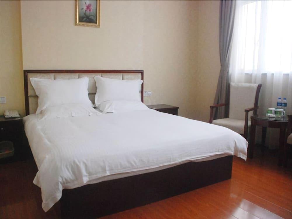 Шаньтоу: GreenTree Inn Shantou Gurao Gugui Road Hotel