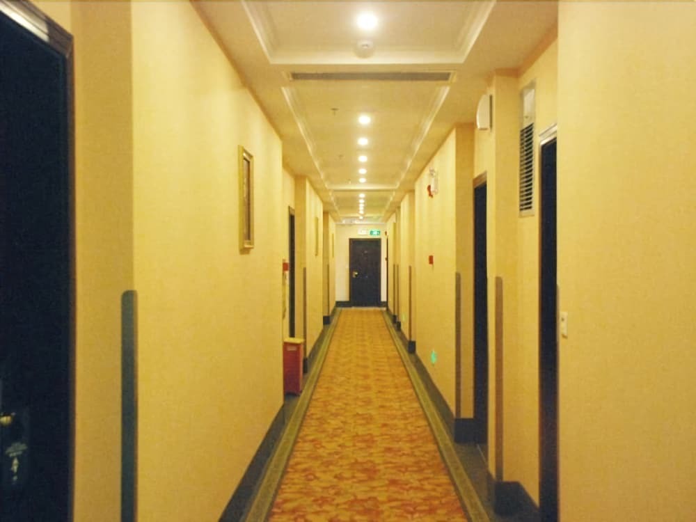 Шаньтоу: GreenTree Inn Shantou Gurao Gugui Road Hotel