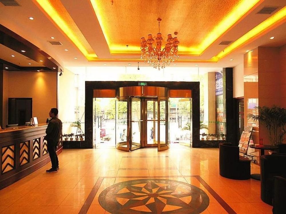 GreenTree Inn Nanchang Xihu District Railway Station Zhanqian Road Express Hotel — фото 4