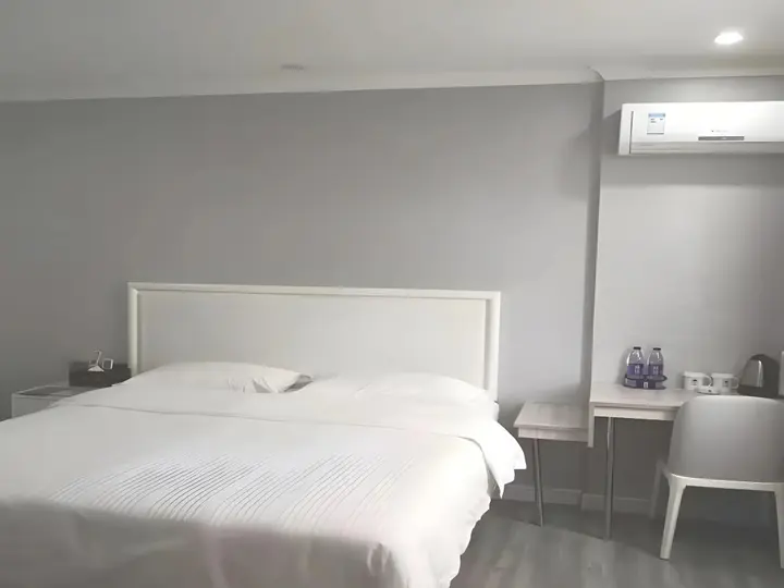 Фошань: GreenTree Inn Foshan Longjiang Town North Fenghua Road Express Hotel