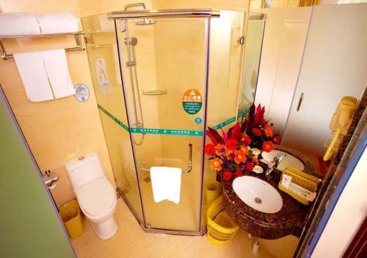 Фошань: GreenTree Inn Foshan Longjiang Town North Fenghua Road Express Hotel
