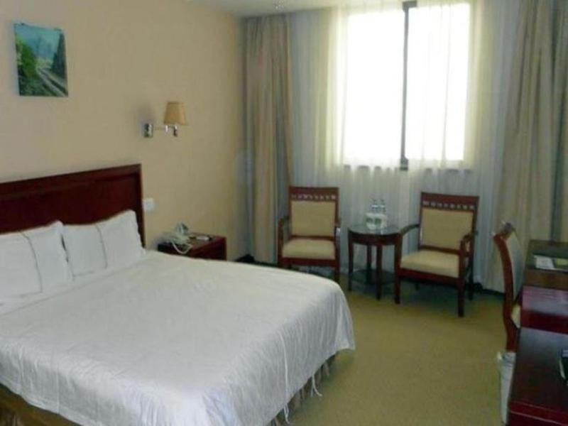 Фошань: GreenTree Inn Foshan Lecong International Convention and Exhibition Center Hotel