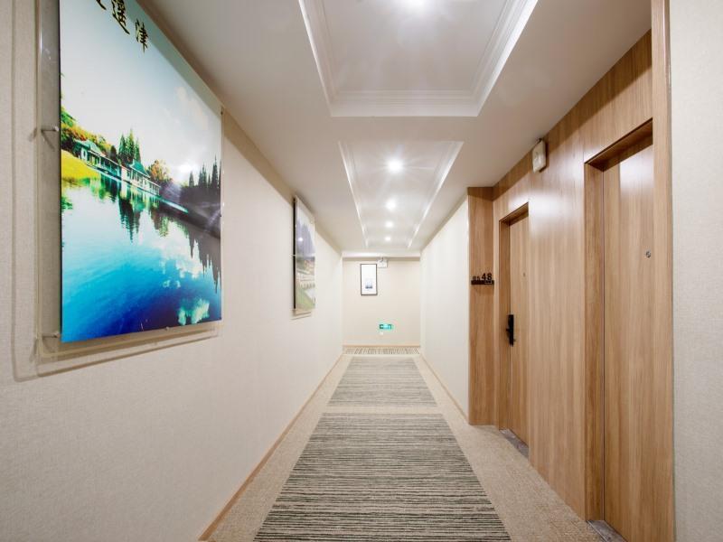 Хэфэй: GreenTree Inn Anhui Hefei South High-speed Rail Station Fanhua Avenue Haiheng Express Hotel