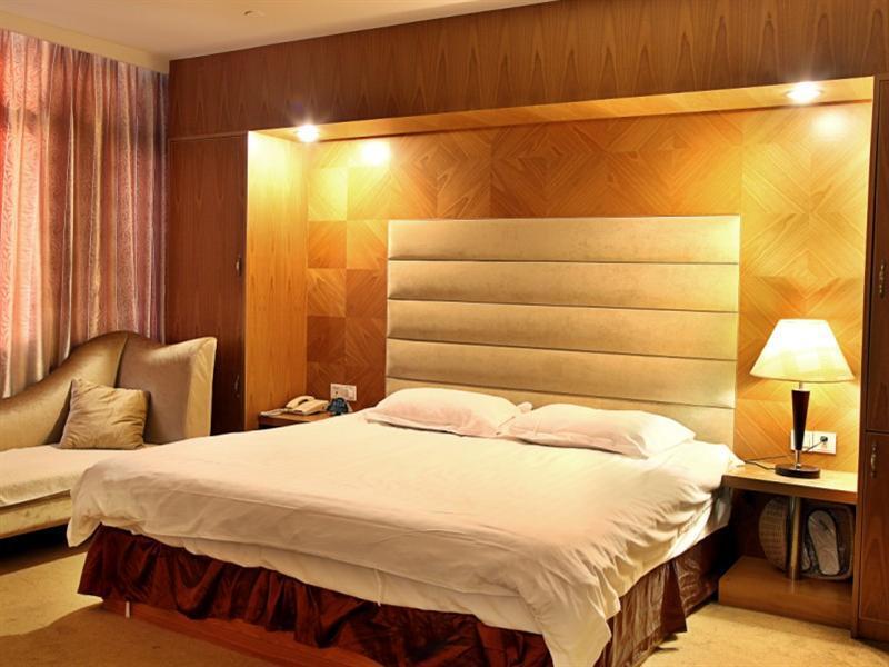 Хэфэй: GreenTree Inn Anhui Heifei Jinding Plaza Business Hotel